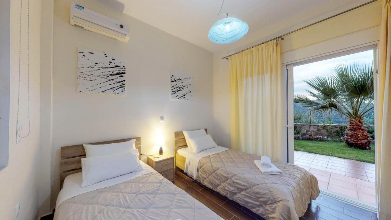 Agia Marina Meliades Villas מראה חיצוני תמונה
