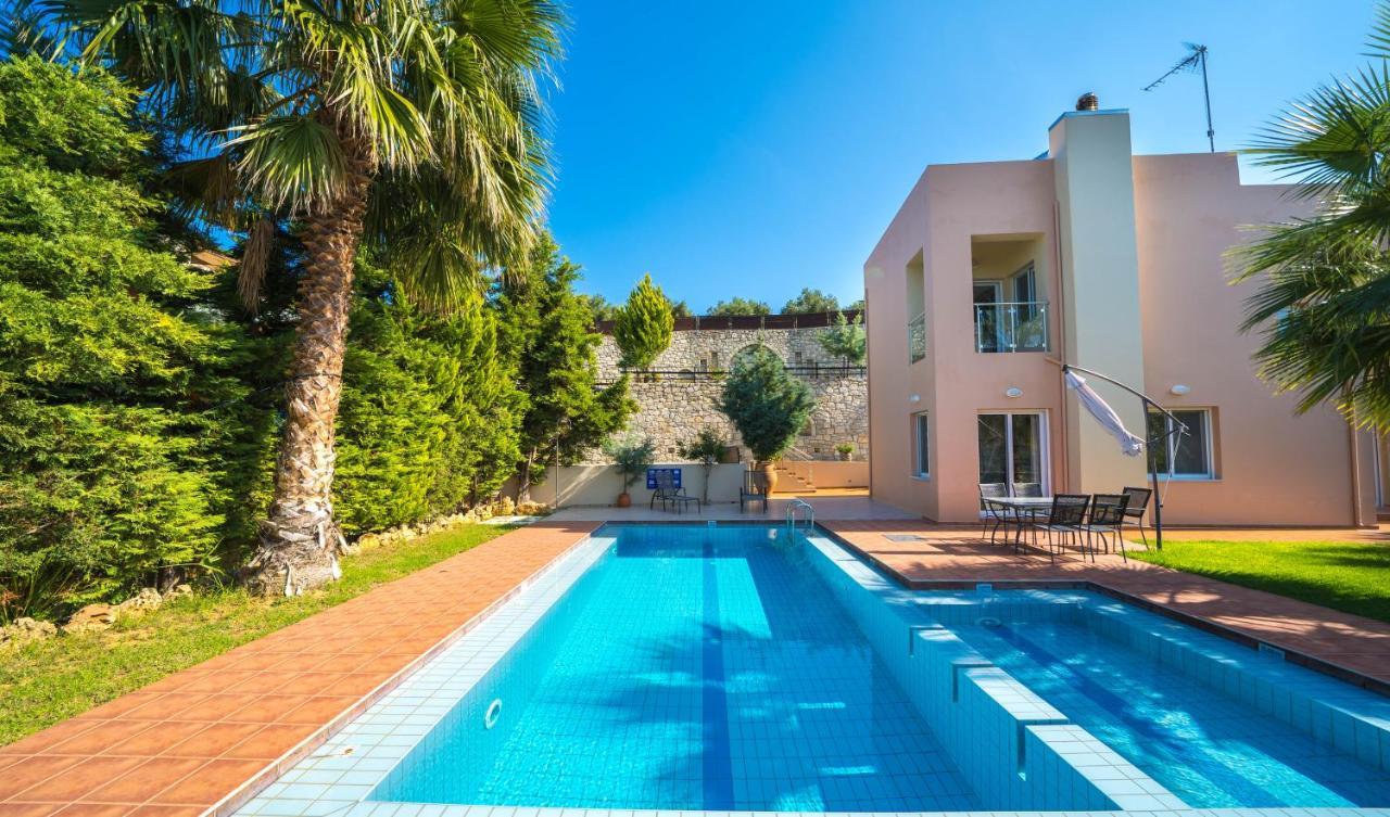 Agia Marina Meliades Villas מראה חיצוני תמונה