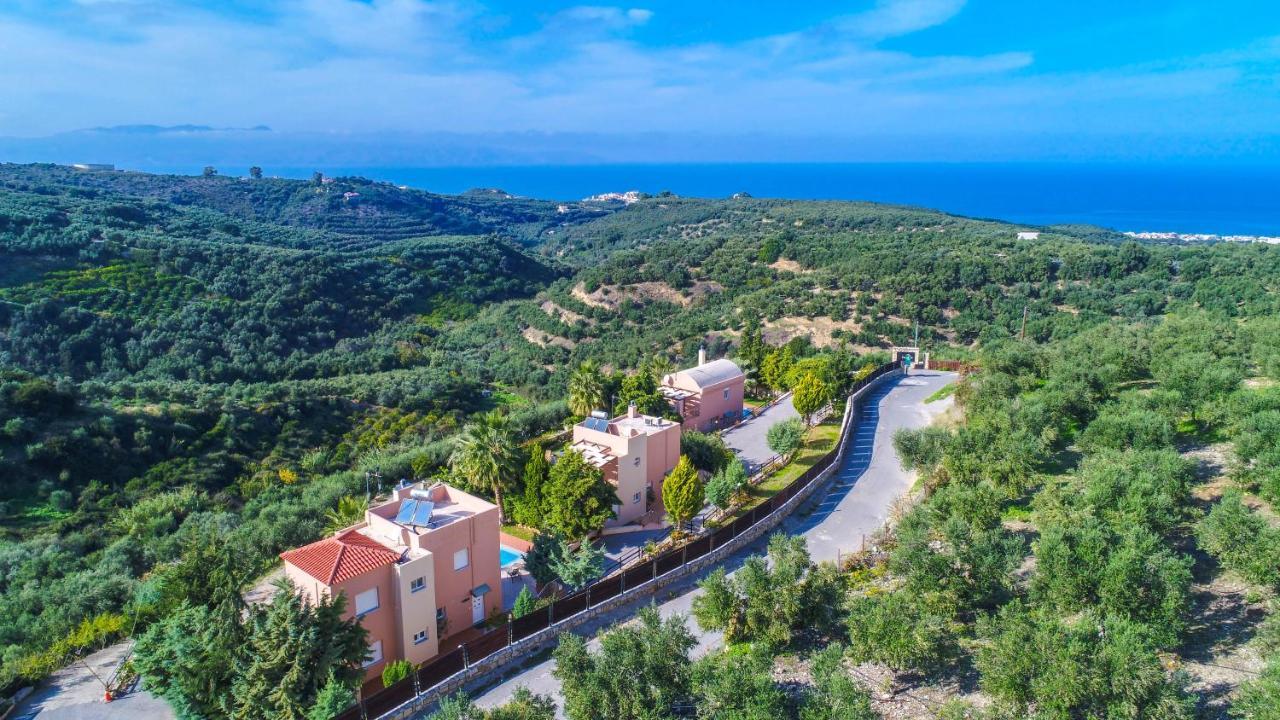 Agia Marina Meliades Villas מראה חיצוני תמונה