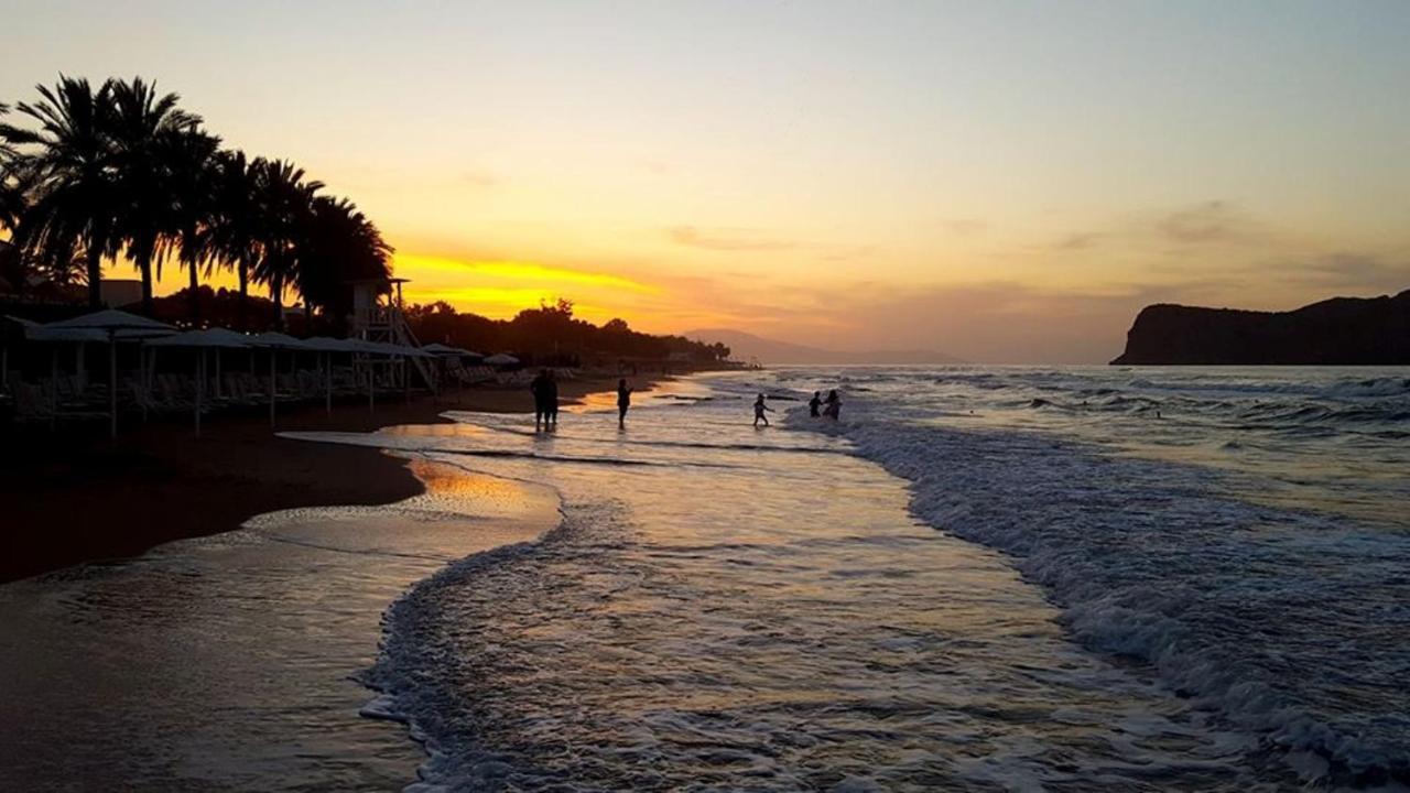 Agia Marina Meliades Villas מראה חיצוני תמונה